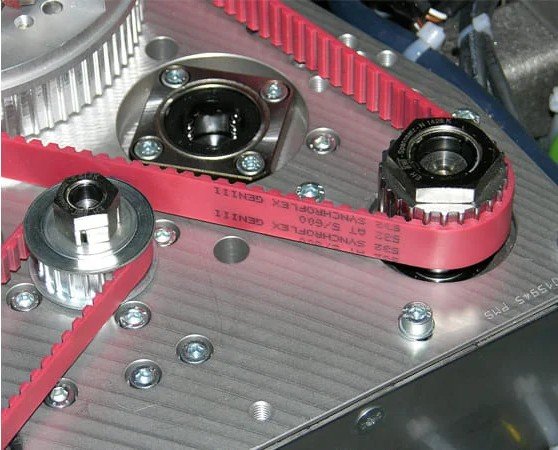 Red Synchroflex timing belt drive